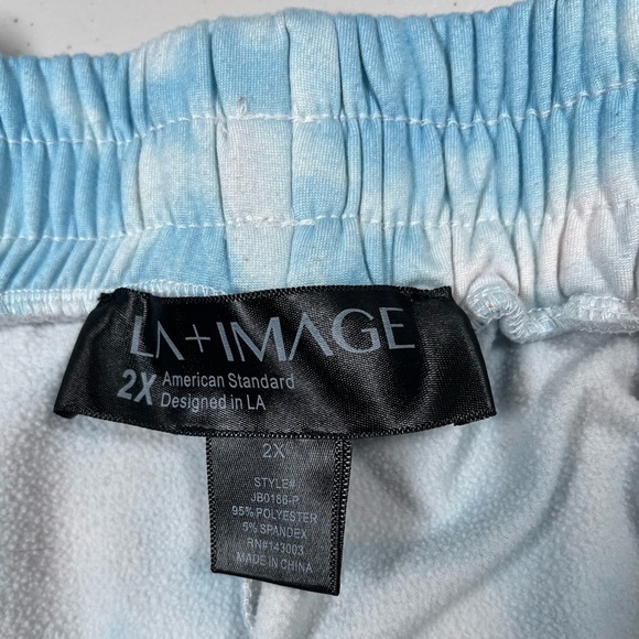 Women's Blue Tie-Dye Hoodie and Shorts Set, 2X - Picture 12 of 14